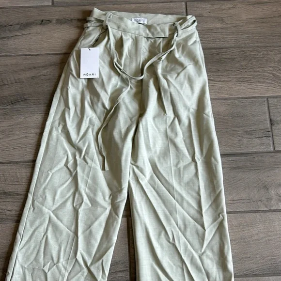 Roari kat trouser